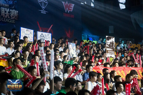 传闻：dev1ce即将加入 100 Thieves